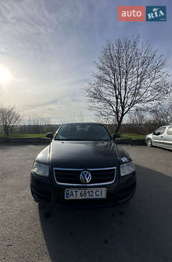 Внедорожник / Кроссовер Volkswagen Touareg 2004 в 