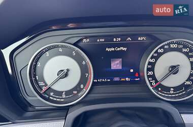 Внедорожник / Кроссовер Volkswagen Touareg 2019 в 