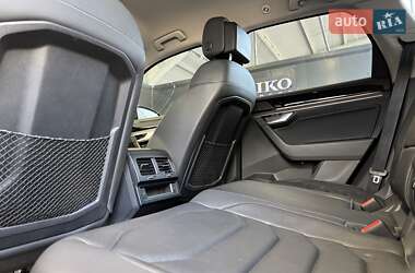 Позашляховик / Кросовер Volkswagen Touareg 2021 в 