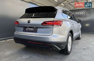 Позашляховик / Кросовер Volkswagen Touareg 2021 в 