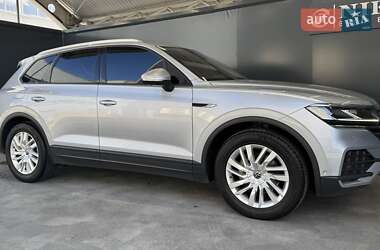 Позашляховик / Кросовер Volkswagen Touareg 2021 в 