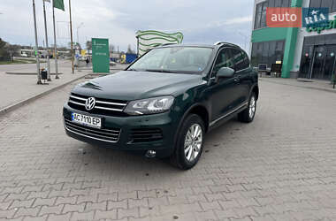 Позашляховик / Кросовер Volkswagen Touareg 2011 в 