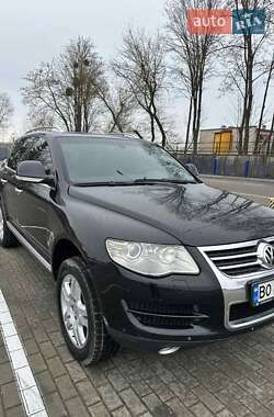 Внедорожник / Кроссовер Volkswagen Touareg 2008 в 