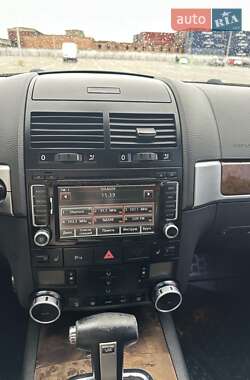Внедорожник / Кроссовер Volkswagen Touareg 2008 в 