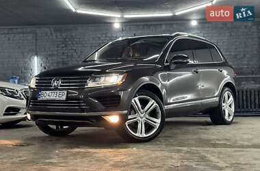 Внедорожник / Кроссовер Volkswagen Touareg 2016 в 