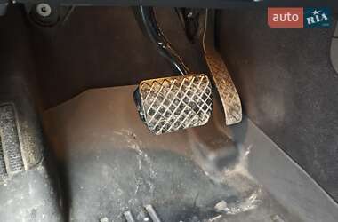 Позашляховик / Кросовер Volkswagen Touareg 2012 в 