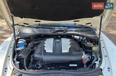 Внедорожник / Кроссовер Volkswagen Touareg 2008 в 