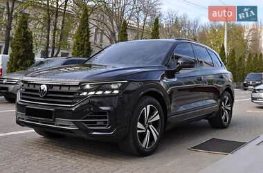 Внедорожник / Кроссовер Volkswagen Touareg 2020 в 