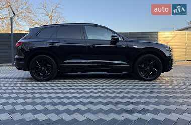 Позашляховик / Кросовер Volkswagen Touareg 2023 в 