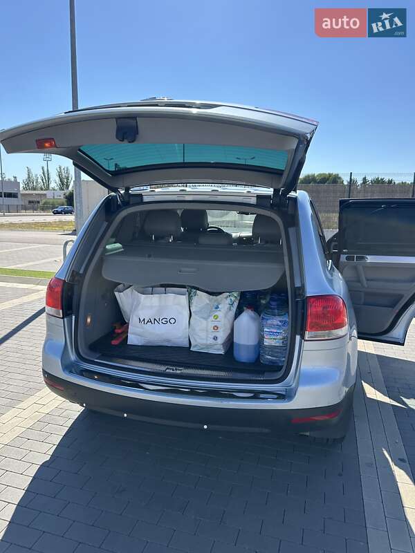 Внедорожник / Кроссовер Volkswagen Touareg 2006 в Киеве фото 12 Внедорожник / Кроссовер Volkswagen Touareg 2006 в Киеве