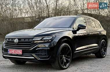 Внедорожник / Кроссовер Volkswagen Touareg 2021 в 