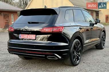 Внедорожник / Кроссовер Volkswagen Touareg 2021 в 