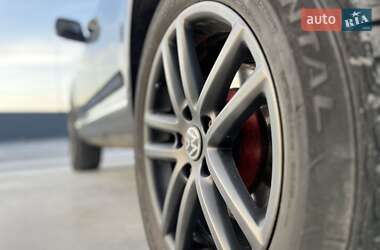 Позашляховик / Кросовер Volkswagen Touareg 2005 в 