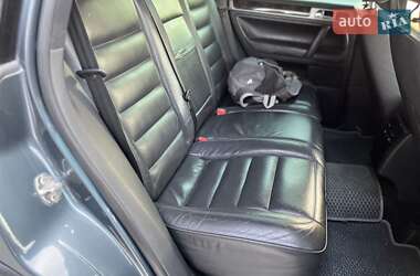 Позашляховик / Кросовер Volkswagen Touareg 2005 в 