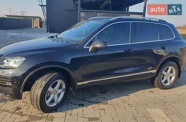 Внедорожник / Кроссовер Volkswagen Touareg 2011 в 