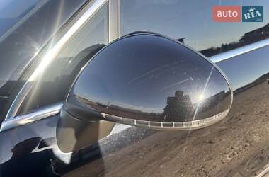 Внедорожник / Кроссовер Volkswagen Touareg 2012 в 