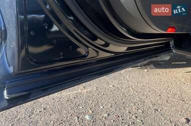 Внедорожник / Кроссовер Volkswagen Touareg 2012 в 