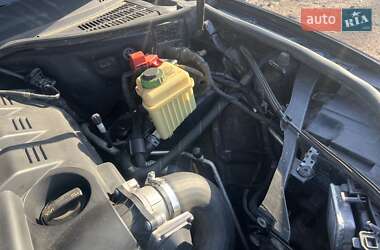 Внедорожник / Кроссовер Volkswagen Touareg 2012 в 
