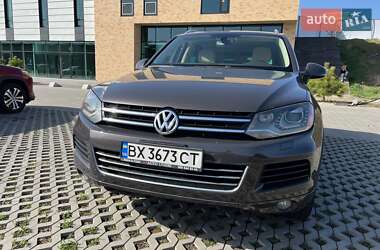 Позашляховик / Кросовер Volkswagen Touareg 2011 в 
