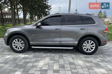 Внедорожник / Кроссовер Volkswagen Touareg 2011 в 