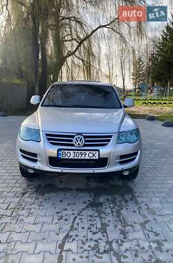 Внедорожник / Кроссовер Volkswagen Touareg 2007 в 