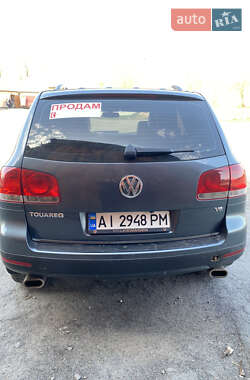 Позашляховик / Кросовер Volkswagen Touareg 2004 в 