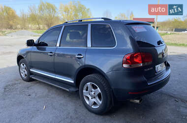 Позашляховик / Кросовер Volkswagen Touareg 2004 в 