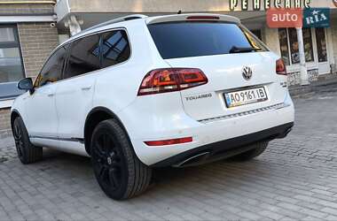 Внедорожник / Кроссовер Volkswagen Touareg 2014 в 