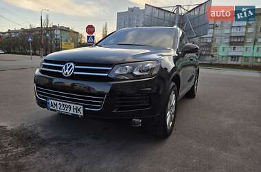 Внедорожник / Кроссовер Volkswagen Touareg 2012 в 