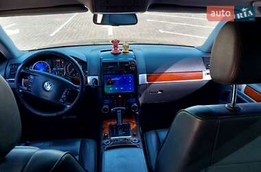 Внедорожник / Кроссовер Volkswagen Touareg 2006 в 
