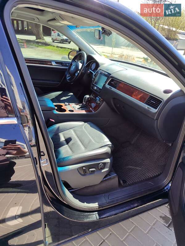 Внедорожник / Кроссовер Volkswagen Touareg 2012 в Хмельницком фото 14 Внедорожник / Кроссовер Volkswagen Touareg 2012 в Хмельницком