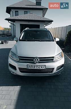 Внедорожник / Кроссовер Volkswagen Touareg 2013 в 