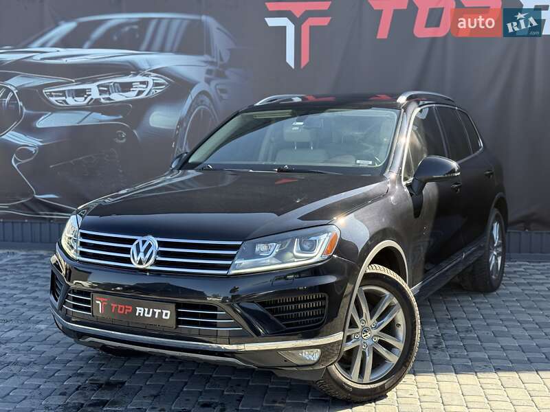 Внедорожник / Кроссовер Volkswagen Touareg 2016 в 
