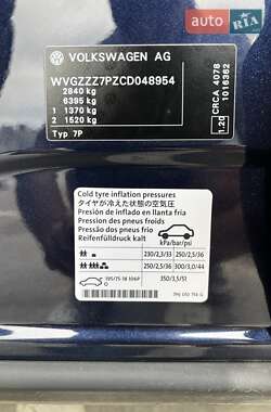 Внедорожник / Кроссовер Volkswagen Touareg 2012 в 
