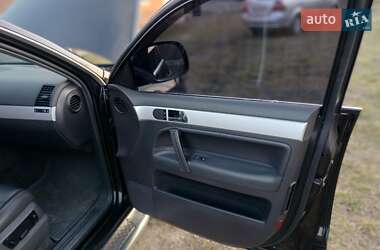 Позашляховик / Кросовер Volkswagen Touareg 2008 в 