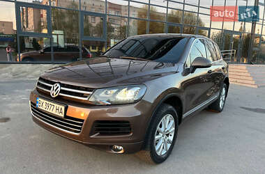 Позашляховик / Кросовер Volkswagen Touareg 2010 в 