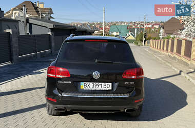 Позашляховик / Кросовер Volkswagen Touareg 2012 в 