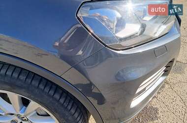 Внедорожник / Кроссовер Volkswagen Touareg 2013 в 