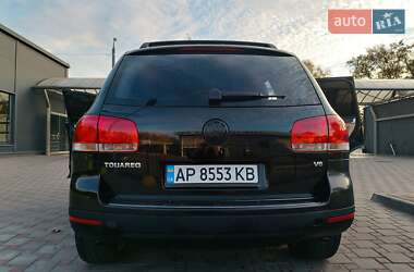 Позашляховик / Кросовер Volkswagen Touareg 2003 в 