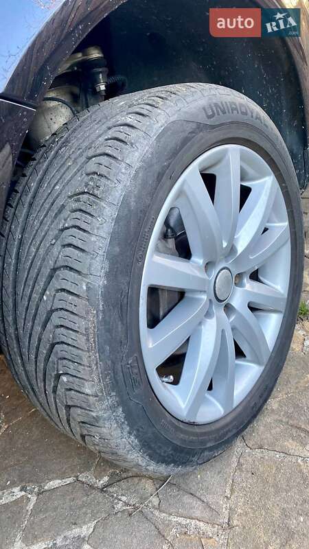 Внедорожник / Кроссовер Volkswagen Touareg 2006 в Житомире