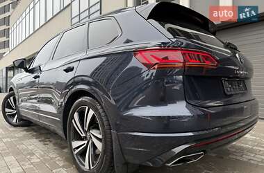 Позашляховик / Кросовер Volkswagen Touareg 2023 в 
