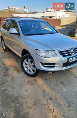 Внедорожник / Кроссовер Volkswagen Touareg 2008 в 