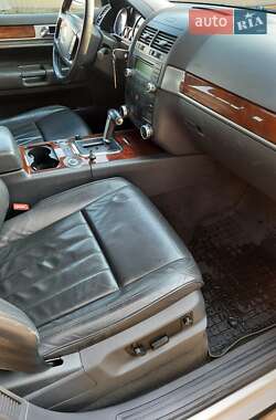 Внедорожник / Кроссовер Volkswagen Touareg 2008 в 
