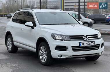 Позашляховик / Кросовер Volkswagen Touareg 2013 в 