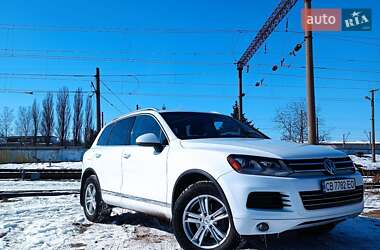 Позашляховик / Кросовер Volkswagen Touareg 2014 в 