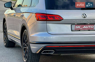 Позашляховик / Кросовер Volkswagen Touareg 2018 в 