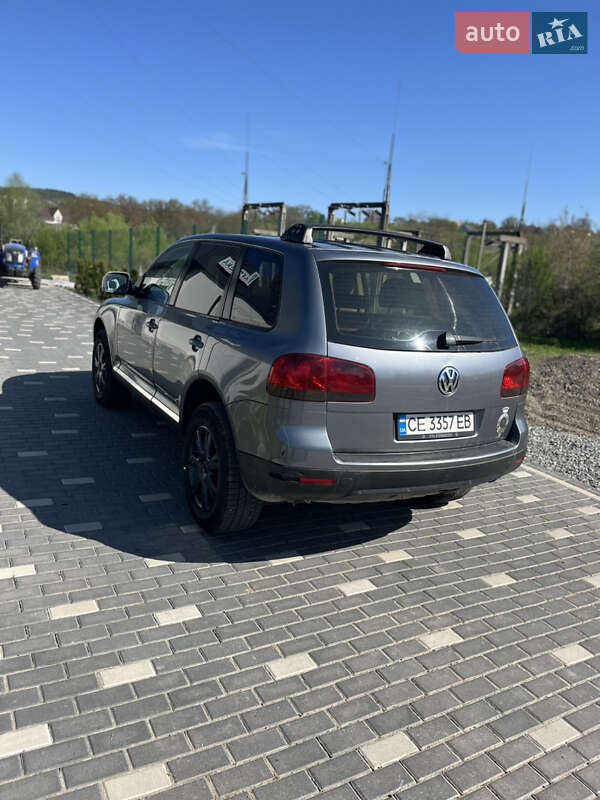 Внедорожник / Кроссовер Volkswagen Touareg 2004 в Черновцах
