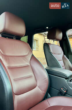 Внедорожник / Кроссовер Volkswagen Touareg 2012 в 
