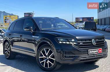 Внедорожник / Кроссовер Volkswagen Touareg 2021 в 