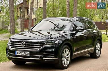 Позашляховик / Кросовер Volkswagen Touareg 2018 в 